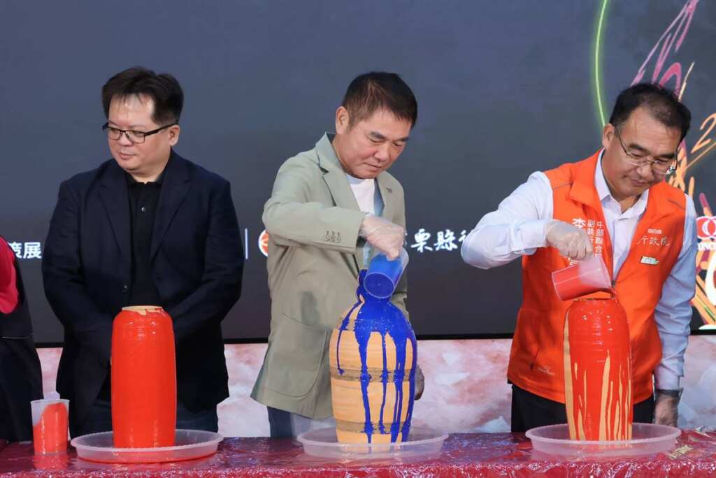 ▲縣長啟動苗栗陶藝術節。