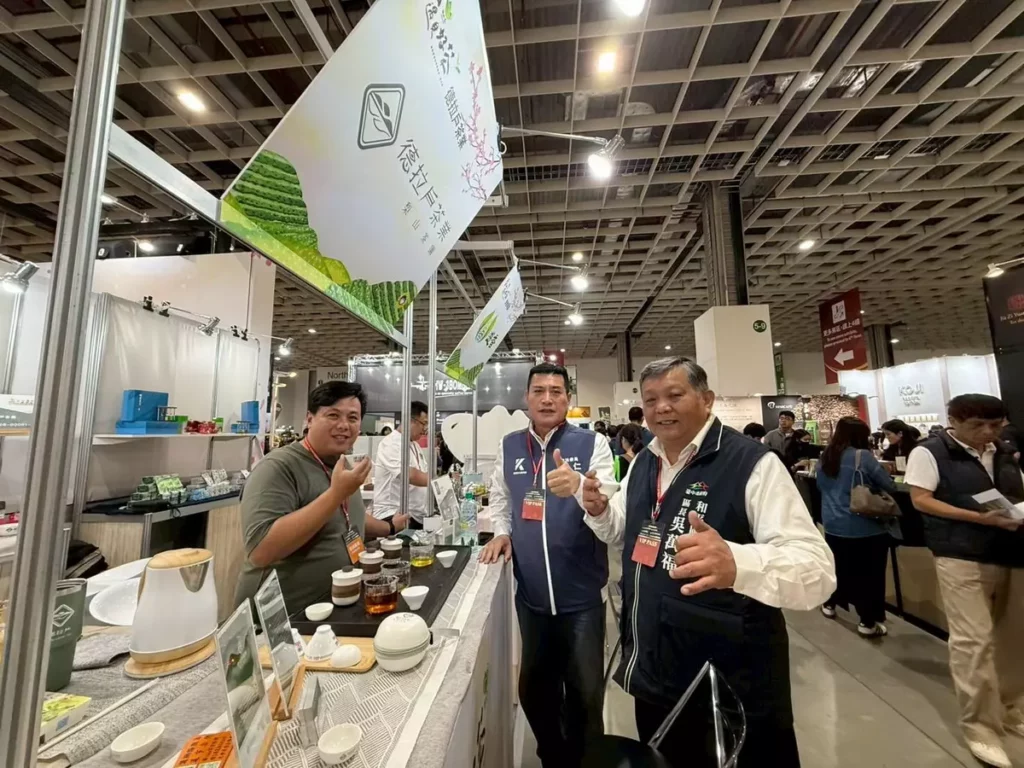 「梨山.遇見好茶」,攤位位於館內的I916區