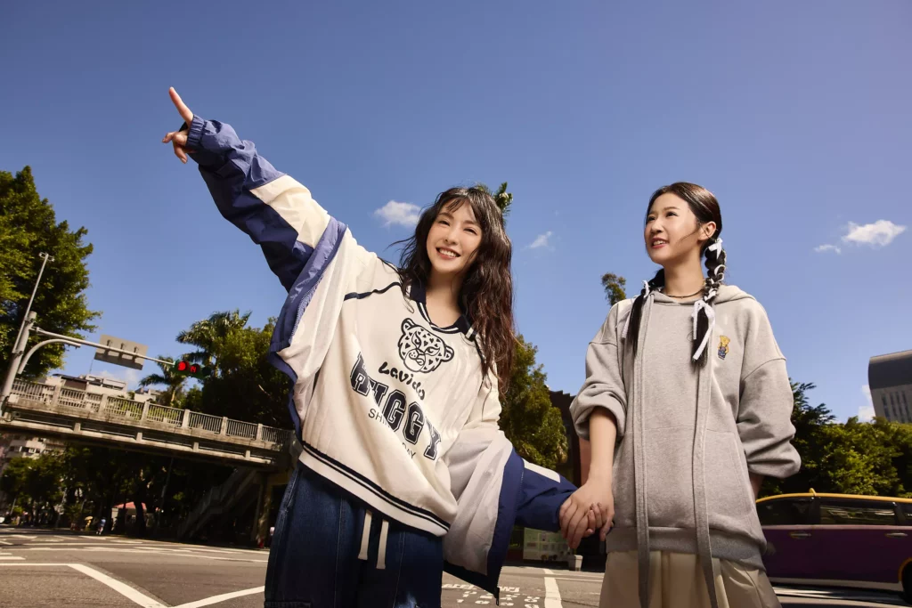 LAVIDO 推出全新系列 Huggy BF