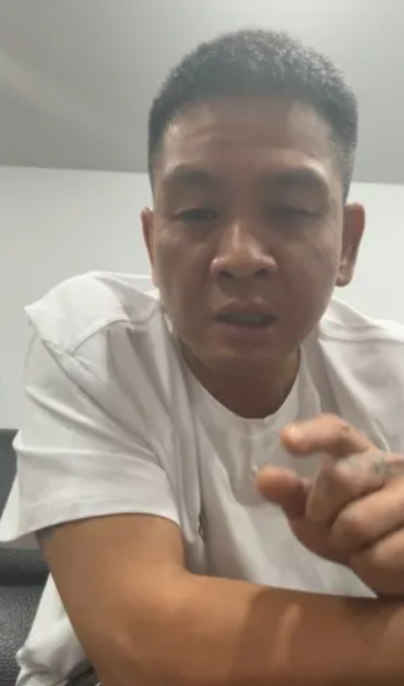 館長元老級員工「大師兄」李慶元於直播中爆料。（圖／翻攝李慶元臉書）