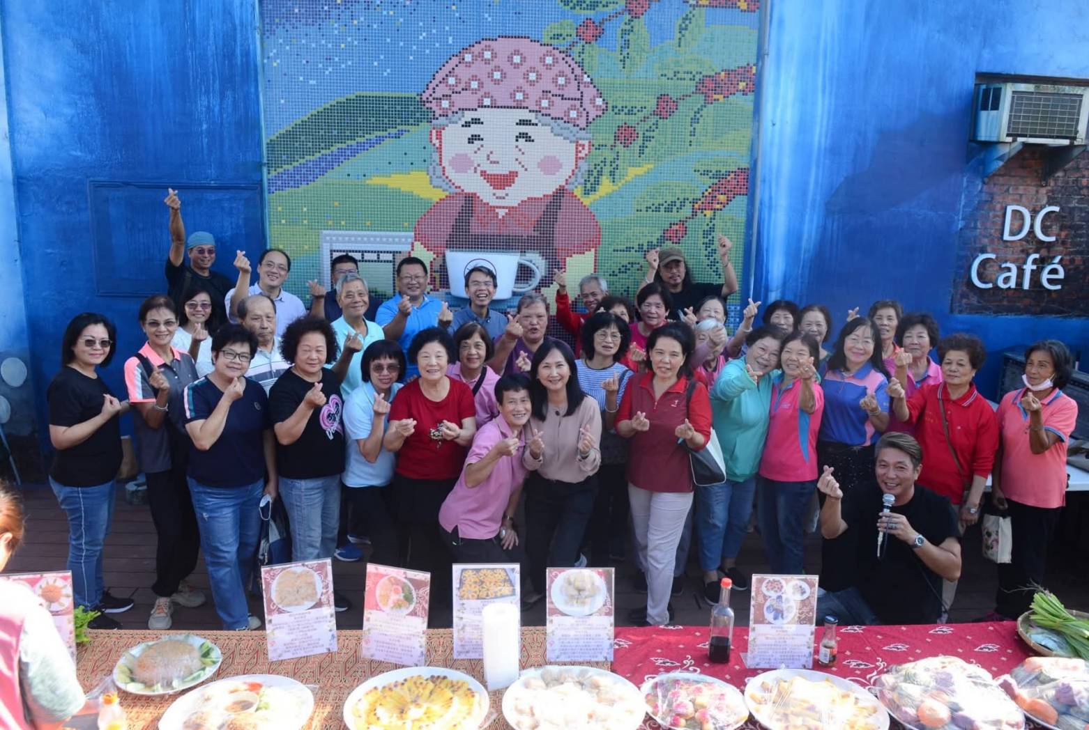 旗山圓富社區玩創意!桌遊、攝影、異國料理展現社造能量。〈圖/記者蔡宗武翻攝〉