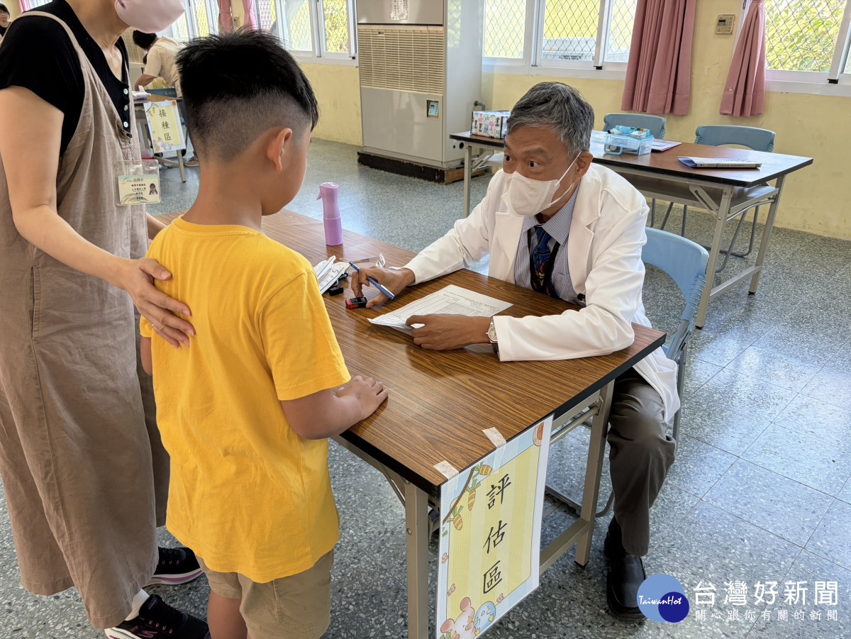 校園到超市都看得到 新屋分院推動疫苗接種守護社區健康