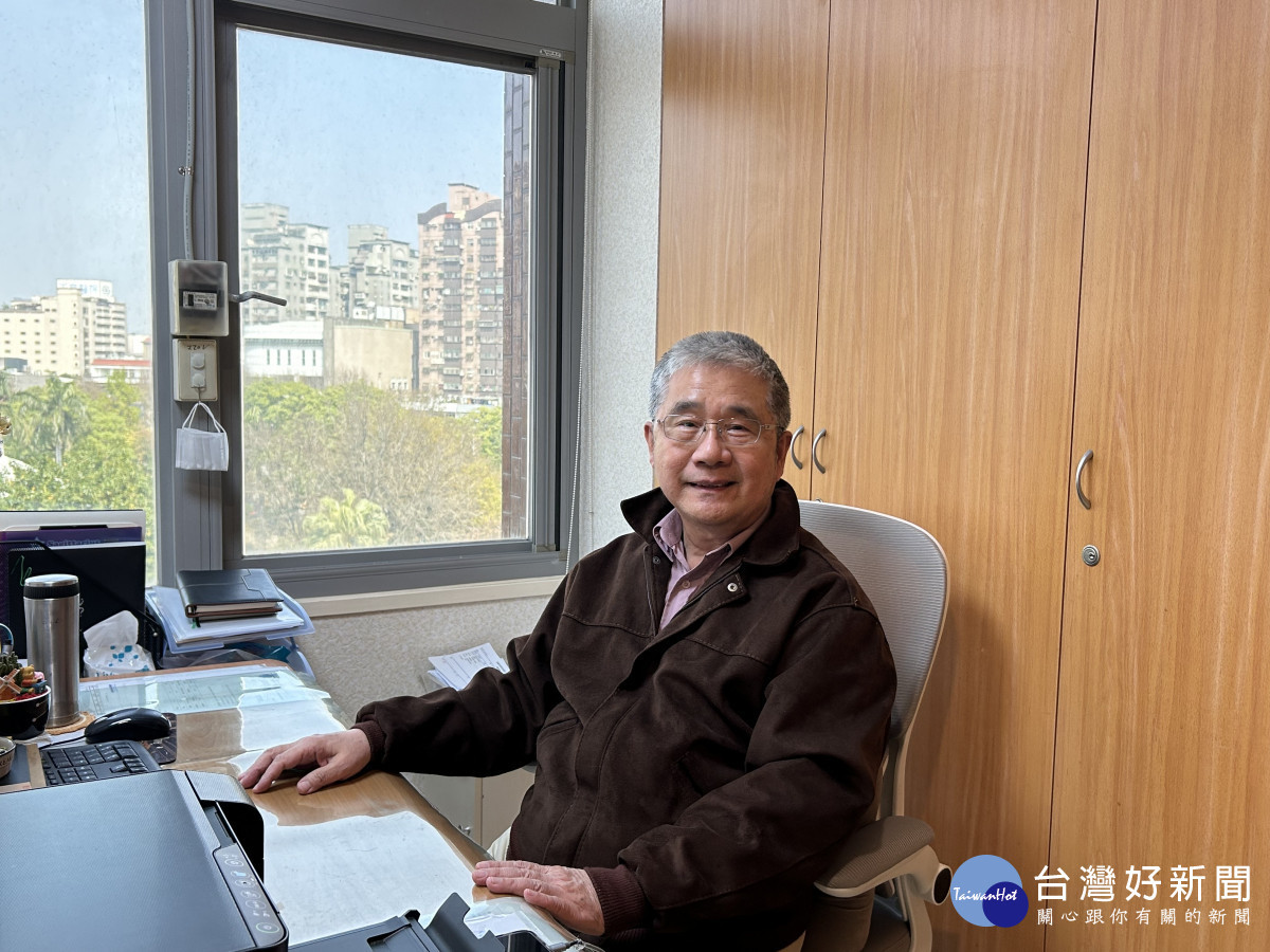 劉興寬認為，綜觀世界各國實施健康保險和長照保險的經驗及優缺點，健保和長照是一體兩面的問題，可以同時解決。