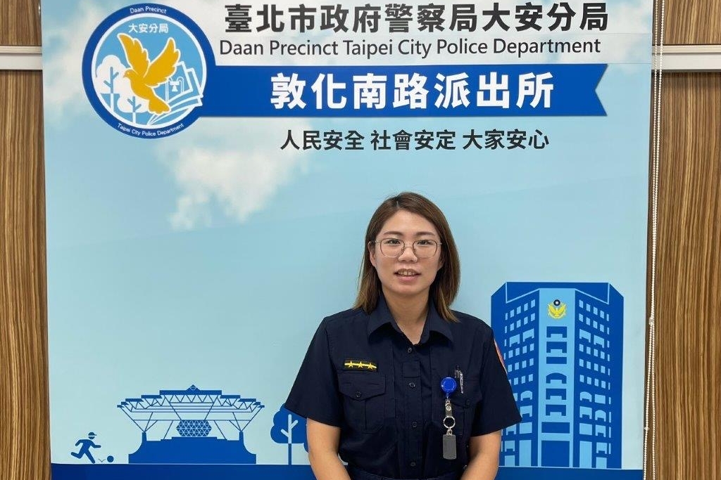 油盡車熄陷車陣 大安警援手助民避免危害 29 %E8%94%A1%E7%B5%9C%E5%AE%89