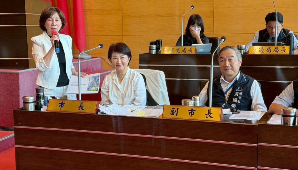 財劃法修正卓榮泰嗆「全面迎戰」 盧秀燕建議:要「迎合」不是「迎戰」 26 S 264101955