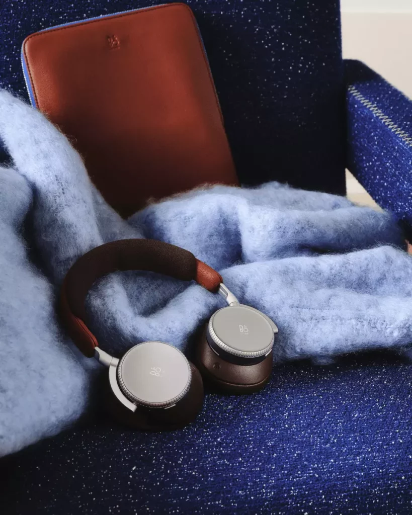 Beoplay H100 世紀棕,售價 NTD 59,300