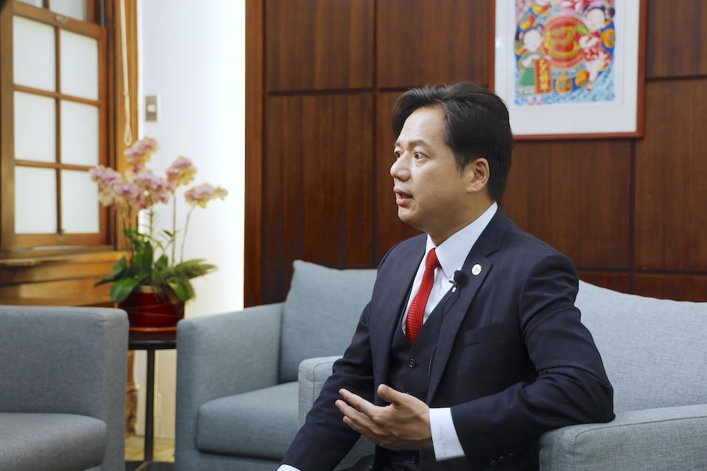 【有影】恪守財政紀律、聚焦幸福政策 邱臣遠分享高虹安市長財政藍圖 238 cnews124251028a12