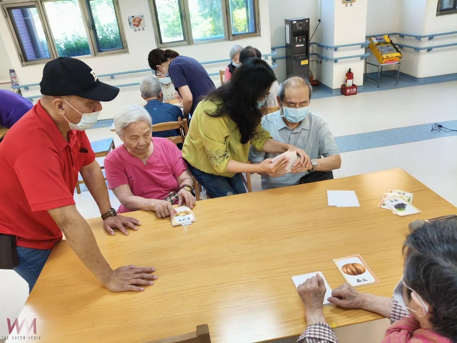 （有影片）／遊戲＋手作促活化　彰化榮家陪伴失智長者延緩退化 - https://www.watchmedia01.com