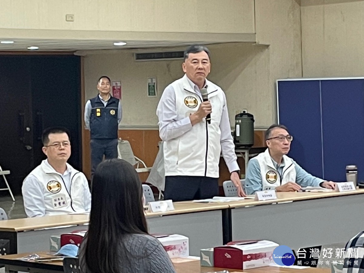 竹市警察局邀請金銀珠寶業公會及業者召開座談。
