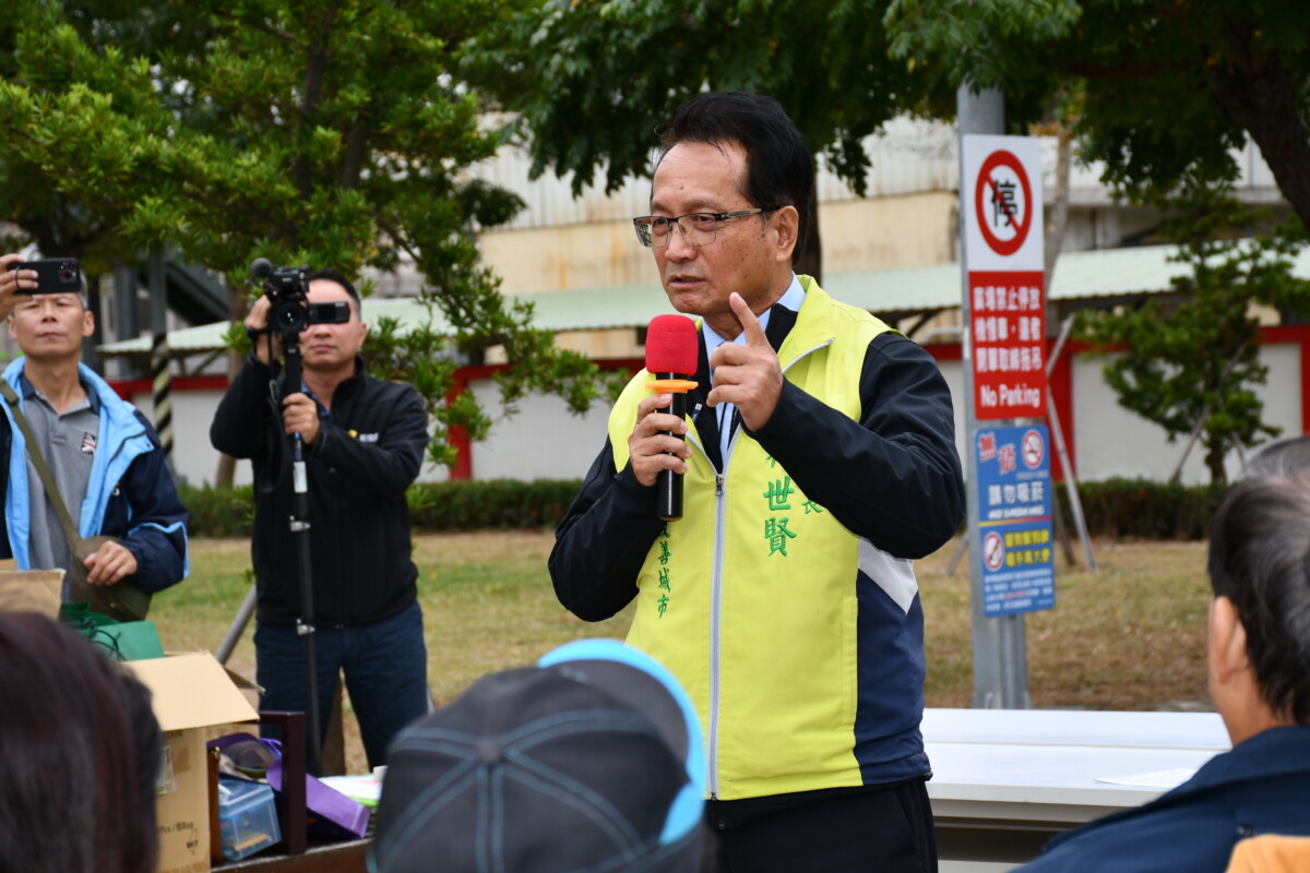 ▲林世賢表示為基層村里鄰長發聲應提高建設經費建議權與福利。（記者廖美雅翻攝）