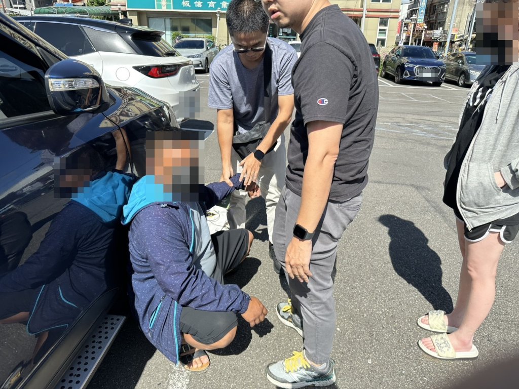 詐團用「二類電信」打近40萬通詐騙電話!中市警4波攻堅逮19人、追回千萬贓證