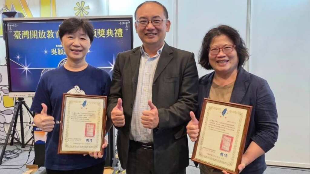 ▲中山醫大教授李彗禎(右)、副教授黃惠珮(左)以「代謝症候群的運動與營養」課程獲開放教育優良課程獎。(圖/中山醫大提供)