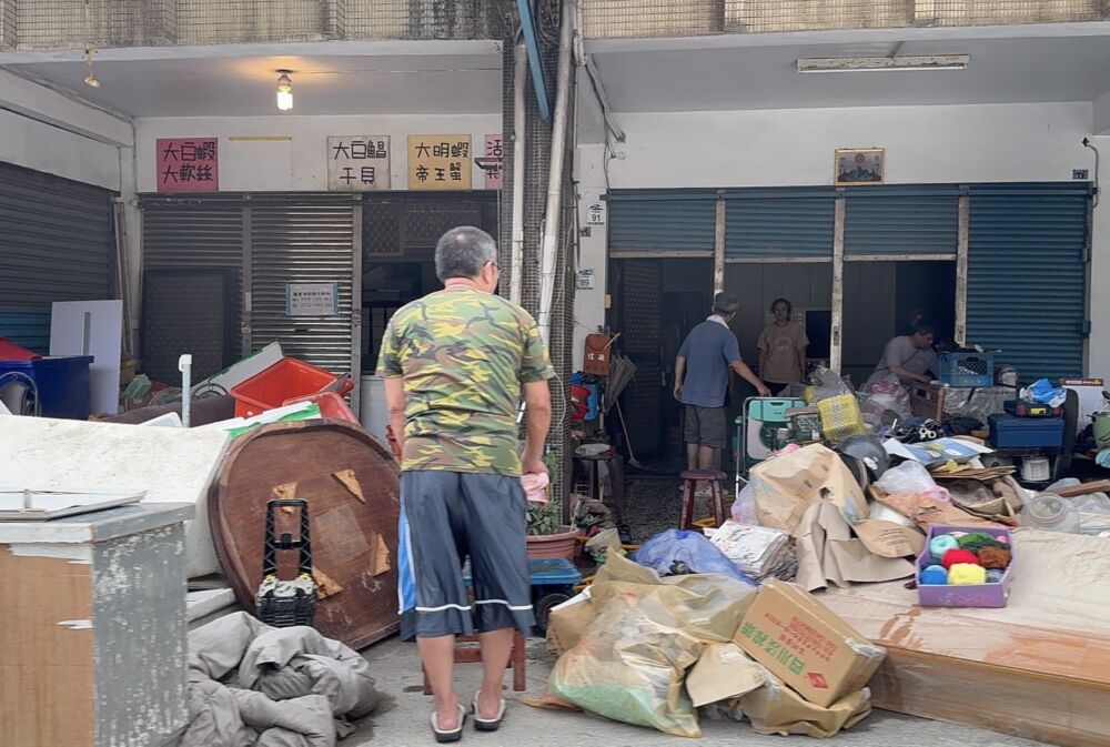 指鳳凰淹水補助制度仍有缺口 黃琤婷舉多例要求改善認定方式 230 指鳳凰淹水補助制度仍有缺口 黃琤婷舉多例要求改善認定方式 229