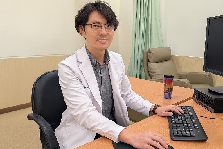 ▲廖唯宇醫師強調,中醫輔助治療在專業評估與良好溝通下,可成為乳癌病友療程中的一項穩定力量,陪伴病人走得更長、也更安心。