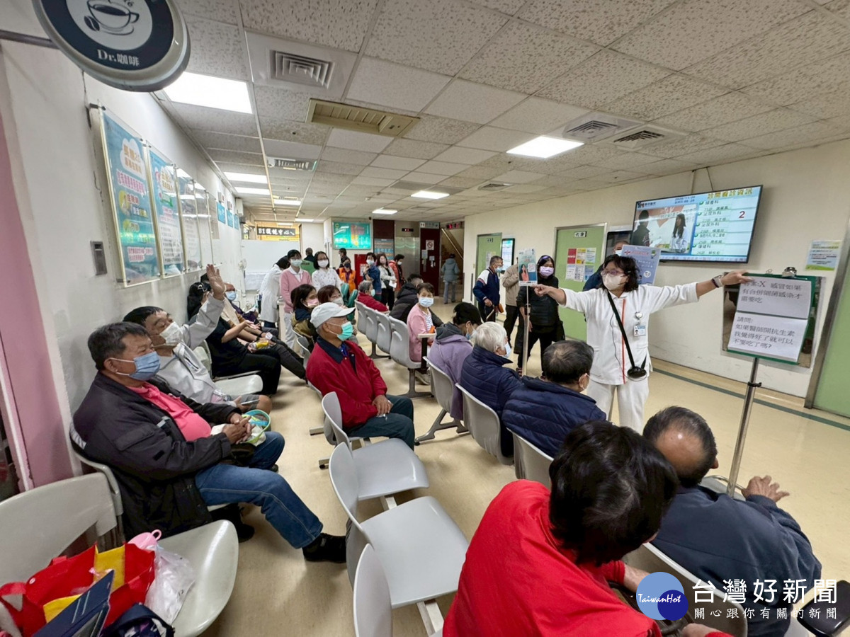 嘉義市府衛生局攜手醫院,宣導「聰明用藥」四不一要原則/嘉義市府提供