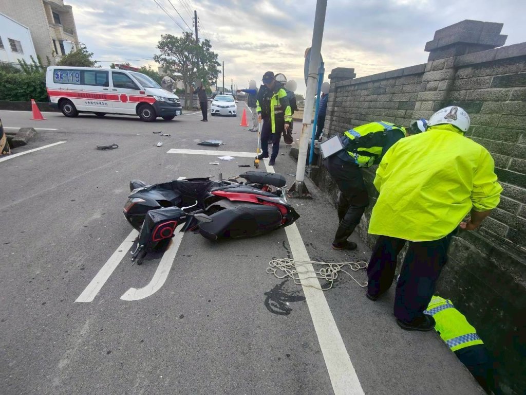 苗栗苑裡少年無照騎車肇事！　與另輛機車相撞釀兩傷