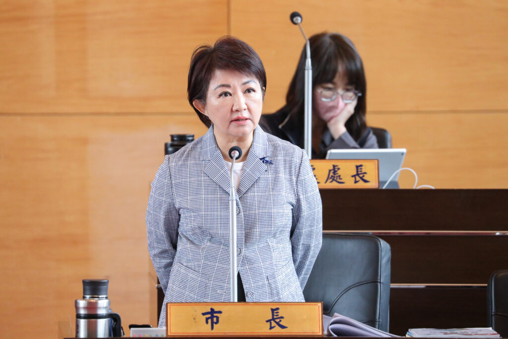 二位網紅入校擅違規直播 中市府依違反《兒少權法》重罰 51 %E5%8F%B0%E4%B8%AD%E5%B8%82%E8%AD%B0%E6%9C%83%E7%9B%A7%E5%B8%82%E9%95%B7