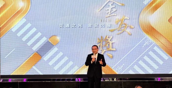 新北奪金安獎雙冠 侯:打造全新智慧交通時代 42 《圖說》侯友宜市長表示,保障市民交通安全,市府責無旁貸,未來將持續以「人本交通」為核心,打造更安全、智慧、便利的交通環境。〈交通局提供〉