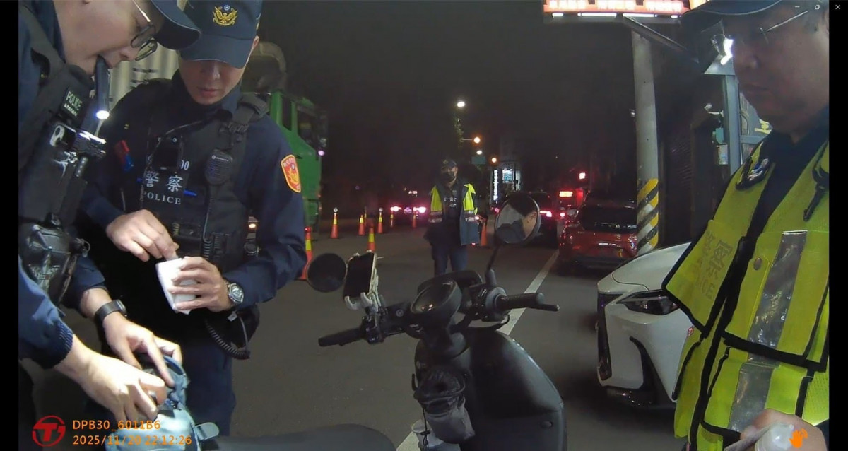 新竹市警察局首日執行路檢盤查勤務。