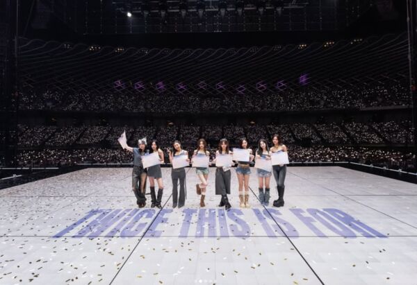 TWICE在高雄開唱。(圖/翻攝TWICE IG)