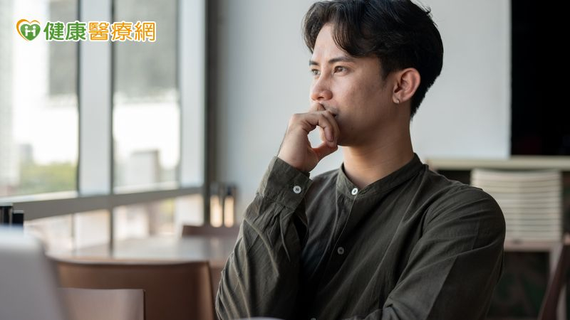 內向者常覺得活得累？專家揭露真相：害很多人覺得自己很糟糕