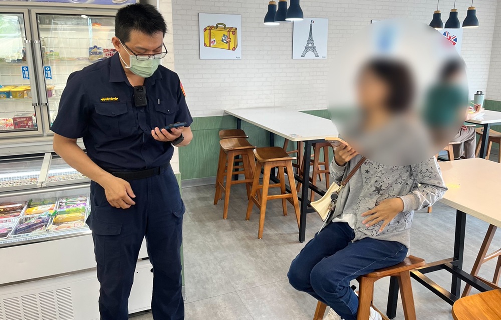 ▲圖說:女子為與「男友」見面還要買遊戲點數當保證金?超商店員發現異常急報警攔阻 (圖/台中市政府 提供)