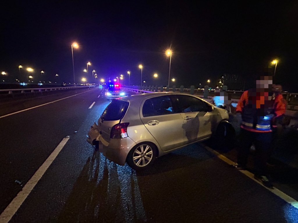 國道8號2車相撞一人受傷送醫　另一車駕駛卻不見蹤影