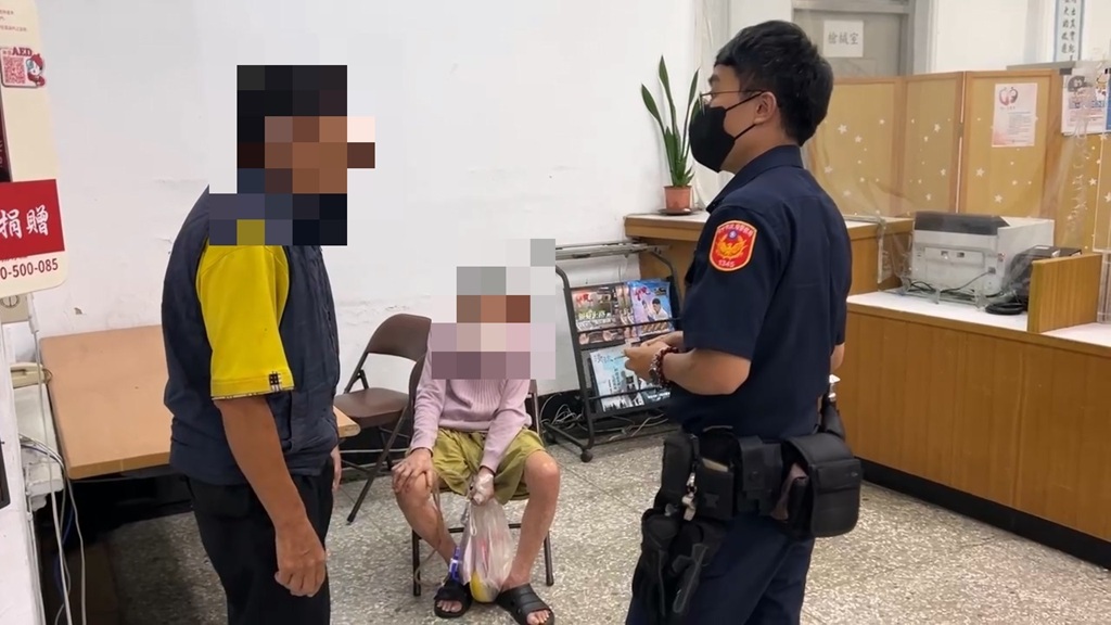 ▲圖說:員警藉由老婦說出的片段線索逐一比對查證,最終成功聯繫到老婦的兒子 (圖/台中市政府 提供)
