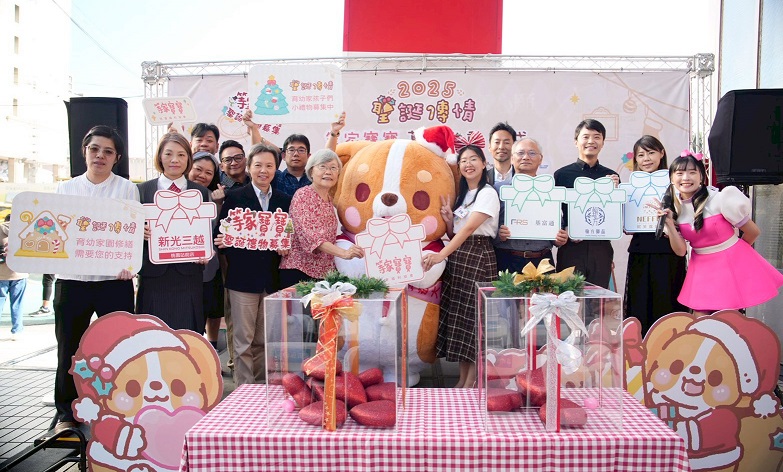 ▲等家寶寶社福協會共4家企業贊助及6家受贈育幼院與公益大使柯基犬卡卡一起啟動募資儀式。