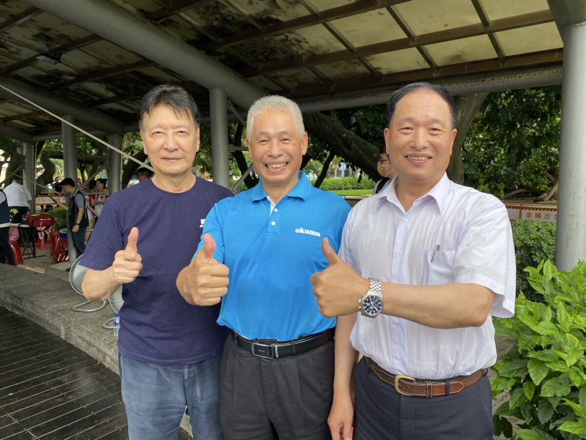 ▲葉竹林（中）：「地方的期待不能被辜負」，更強調基層服務經驗是他再次投入選戰的核心動力。(圖／翻攝自葉竹林臉書)