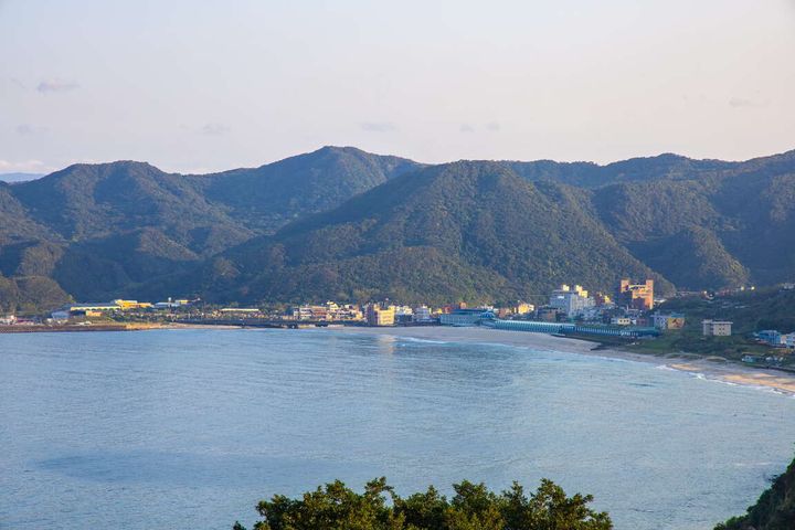 漫遊新北山海之間「野柳里步道」 賞低碳工法打造的壯麗景致 