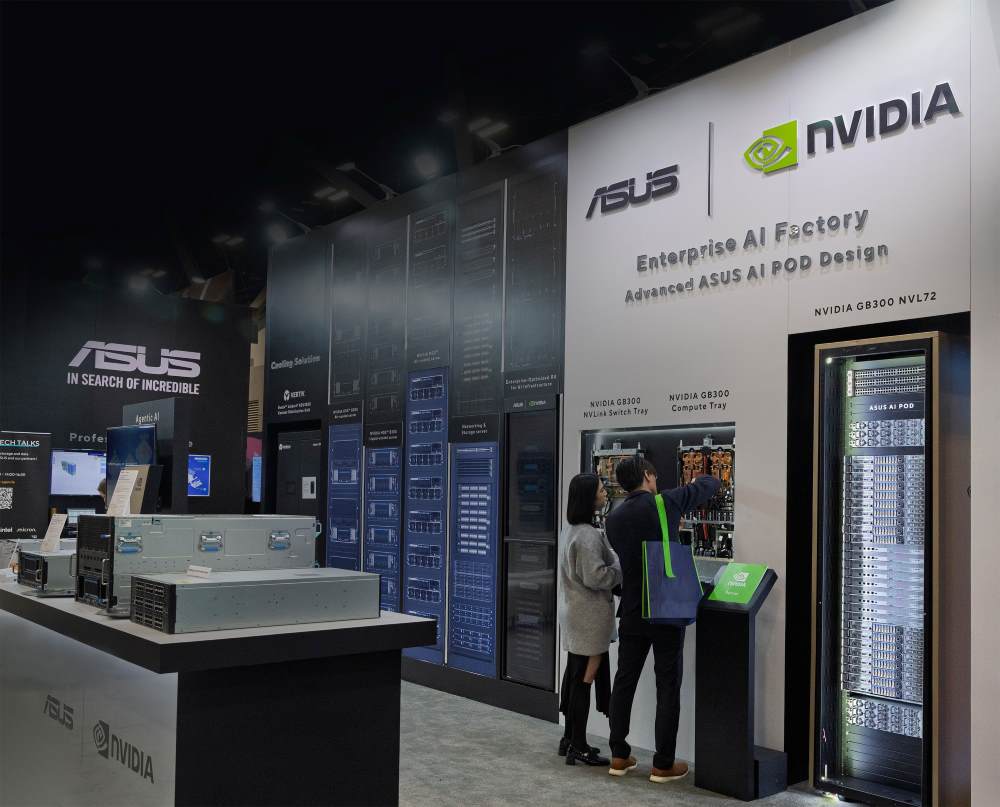 華碩推出NVIDIA GB300 NVL72平台的ASUS AI POD旗艦級解決方案。