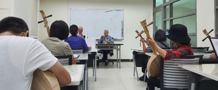 「新北市說唱保存者」陳寶貴辭世 享壽86歲 17 《圖說》陳寶貴傳習授課。〈文化局提供〉