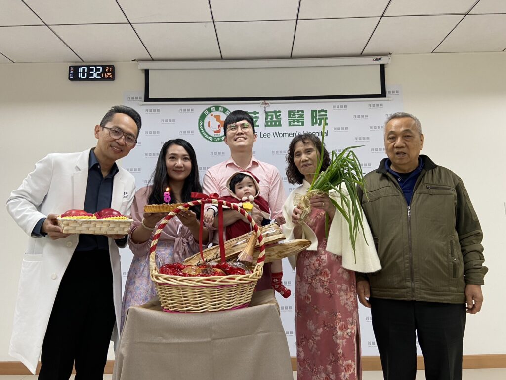 熟女工程師婚前凍卵保生機 婚後「試管」順利產女溫馨感恩 22 S 18366517