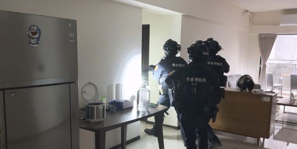 泰達幣交易引糾紛 惡男囚虐被害人強逼互吃排泄物 222 泰達幣交易引糾紛 惡男囚虐被害人強逼互吃排泄物 221