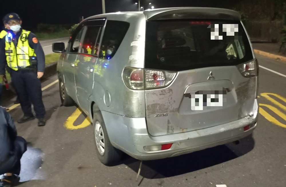 41歲男涉毒駕 小貨車載3人還有毒品通緝犯 222 cnews204251125a09