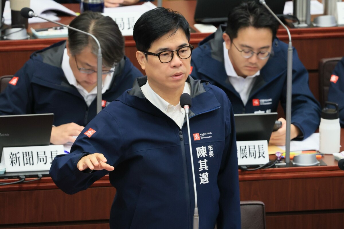 ▲陳其邁市長今(25)日於市政總質詢上,針對楠梓交通、特教學生交通接送議題一一回應。