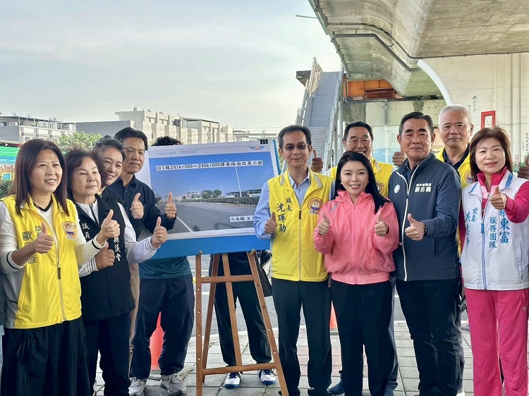 ▲爭取3730萬改善台1線斗南市區段,張嘉郡:年底前完工。(記者劉春生攝)