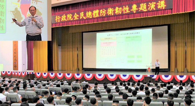 2025南方領袖教育學院 季連成政委高雄首講 青年學子熱烈迴響
