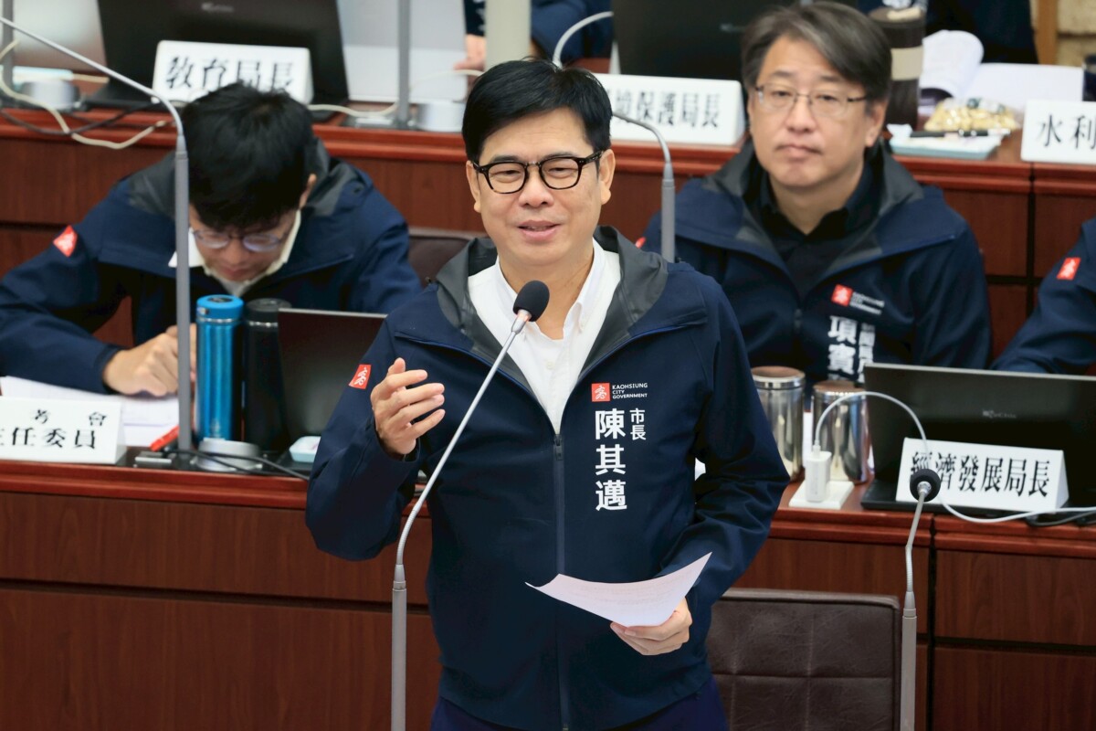 ▲議員關心南星計畫土方暫置場,高雄市長陳其邁表示將嚴格規劃交通與環境維護,確保工程進度與居民生活品質並行。
