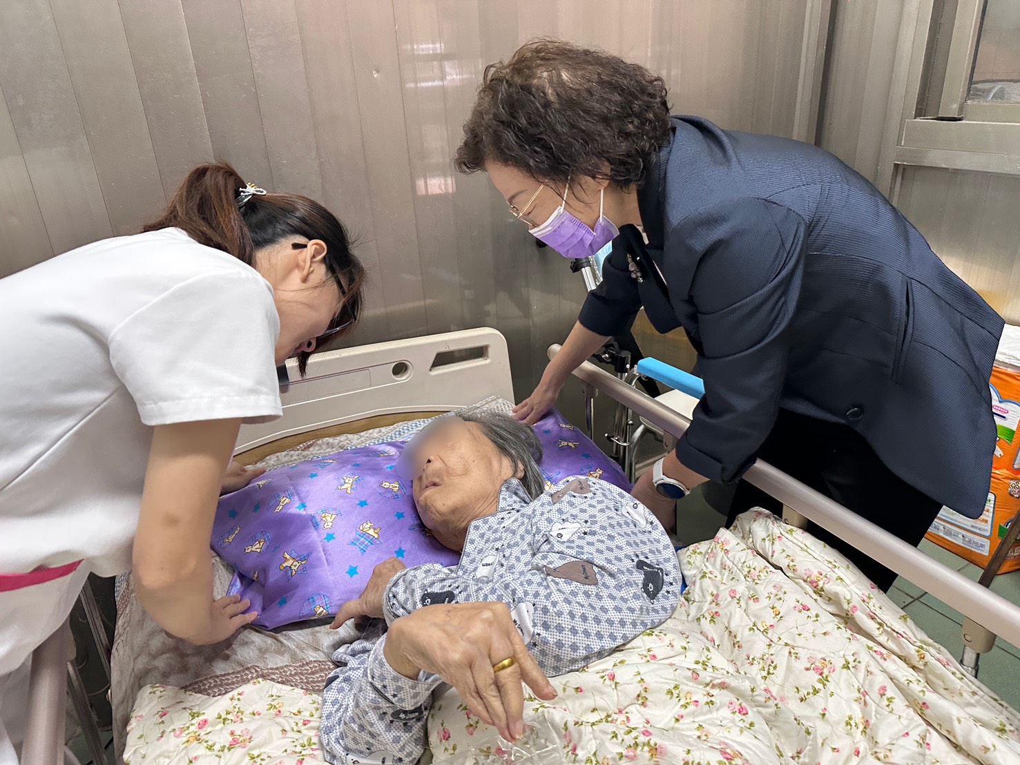 創世基金會39歲生日 用暖心禮包陪伴植物人家庭 - https://www.watchmedia01.com