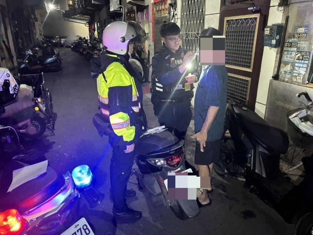 屏警首件!-潮州男深夜搖晃騎車快篩陽毒駕-遭即時告發最高罰九萬