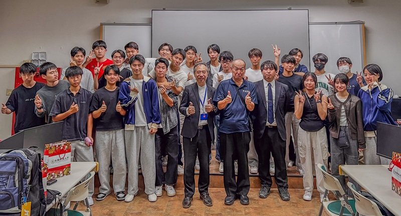 日本姬路高校參訪台鋼科技大學   AI機器人主題演講深化台日交流