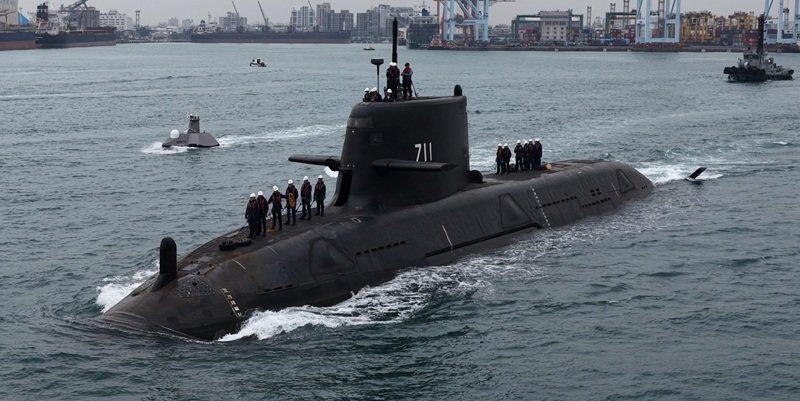 台船完成海鯤艦第四次浮航測試 後續驗證將陸續展開