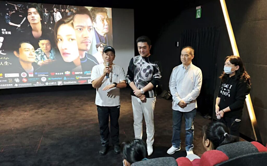 《突破:三千米的泳氣》推口述影像版 酒匯國際包場邀視障學童搶先觀影 盼提升無障礙電影參與度 40 S 773455875