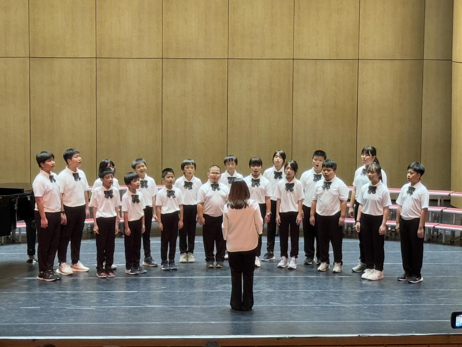 偏鄉小學大奇蹟!新屋笨港國小18童挑戰鄉土歌謠比賽勇奪3冠 679346 0