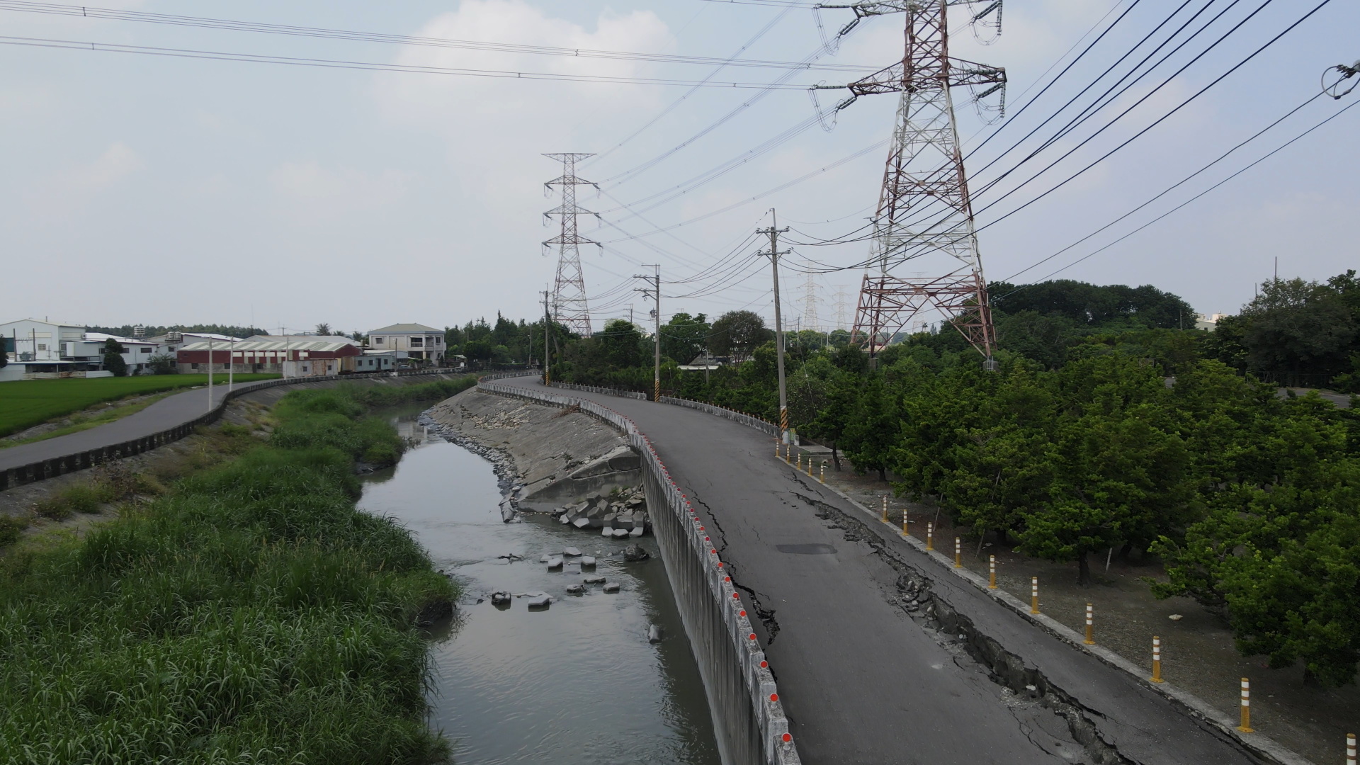 清水溪護岸受損嚴重 縣府啟動3,842萬復建工程強化防洪韌性 - https://www.watchmedia01.com