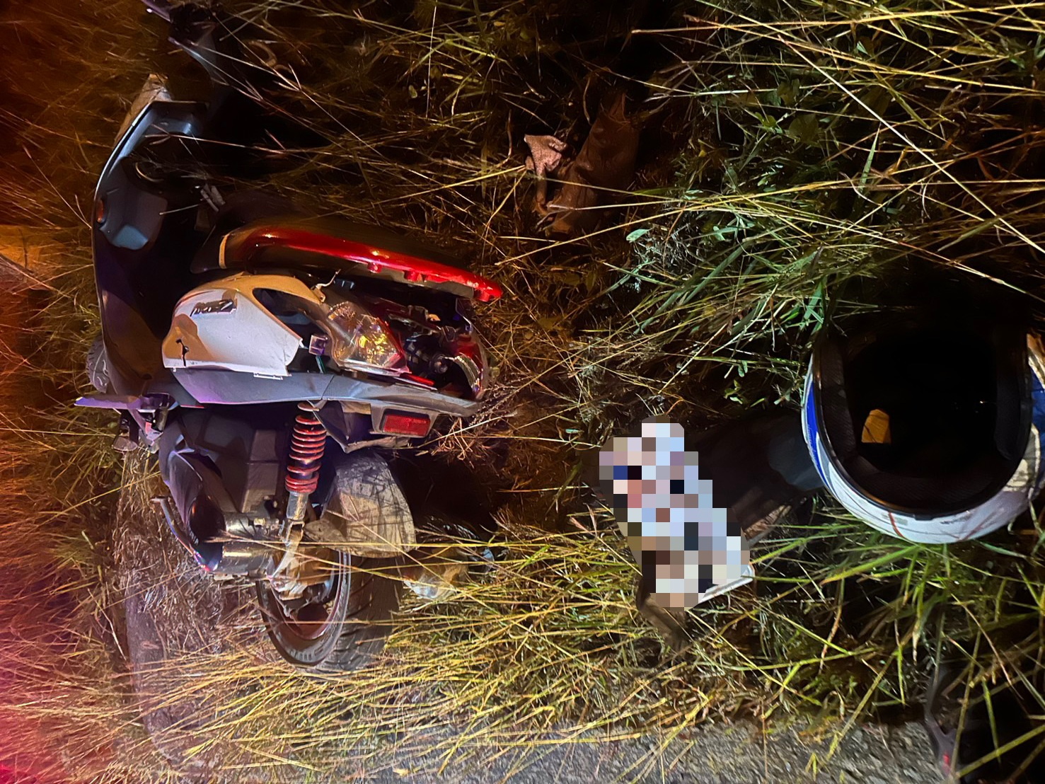(有影片)/員林酒駕男連撞3車再撞機車肇逃 2人受傷送辦 - https://www.watchmedia01.com