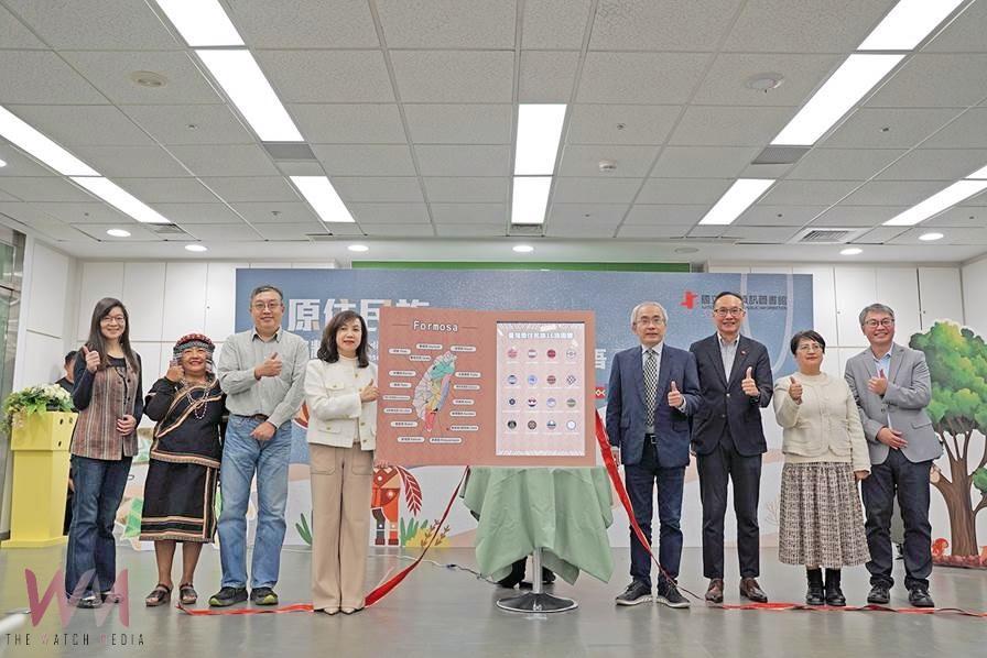 展現臺灣原住民族服飾工藝之美 國資圖打造新型態「原住民族資料區」登場 - https://www.watchmedia01.com