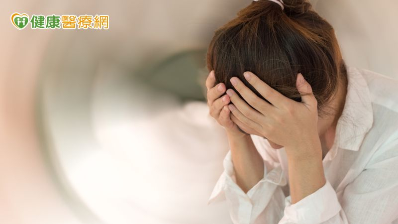 43歲女頭暈確診腎臟病末期!「睡覺同時洗腎」成功找回生活節奏